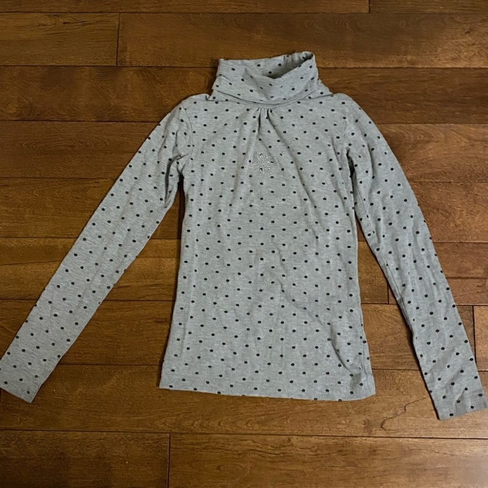 turtleneck sweater long sleeves with heart shape stones Size 10